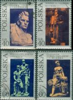 Polonia #1827 - 1830  1971  Serie completa  "Esculturas de Dunikowski Wiecek Horno-Poplawski"