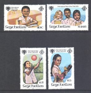 Seychelles #438 - 441  1978  Serie completa Nuevas  NH  "Año internacional del niño"