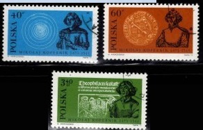 Polonia #1915 - 1916 y #1918 1972  "Copérnico y el sistema heliocéntrico"
