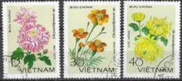Viet Nam #964 y #968 - 969  1978 "Crisantemos"