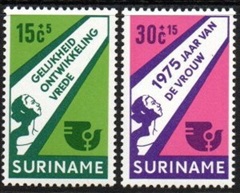 Suriname #B220 - 221   1975 Serie completa Nueva  (Hinged) Scott $1.30  "Año Internacional de la Mujer"