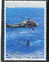 Guinea Yt#GN 1322  1998 Nueva NH "Helicóptero transportando vehiculo"