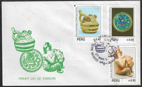 Peru #1091 - 1093  1995  Serie completa FDC Scott $5.35  Bust. $4.75 "Cultura Mochica en Museo de la Nación y Larco Herrera" NOTA: Sobre con agujero de polilla